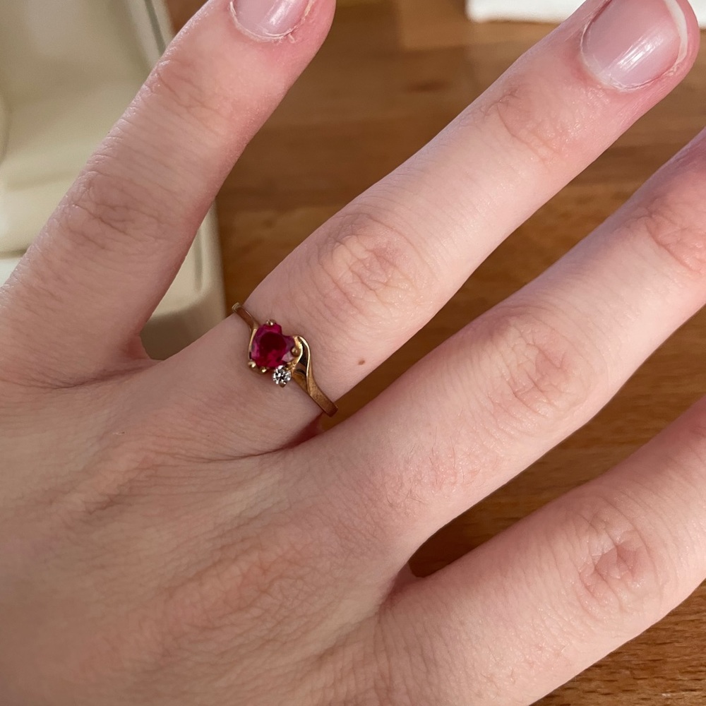 Garnet ring - Picture 2 of 3